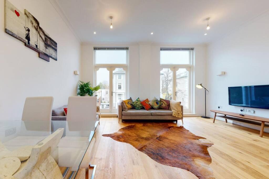 Modern 1 Bed Flat Camden 5 Min Walktube Station Apartment London Bagian luar foto